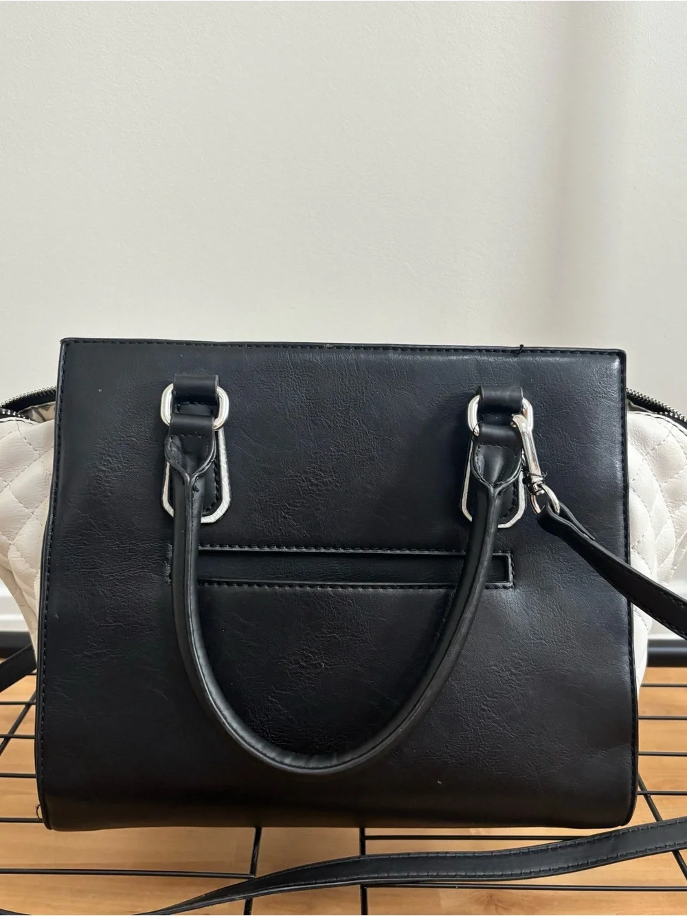GUESS Black & White Quilted Satchel with Card Pouch - Picture 2 of 7